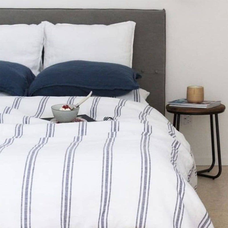 Classic Stripe Linen 4-piece Bedding Set