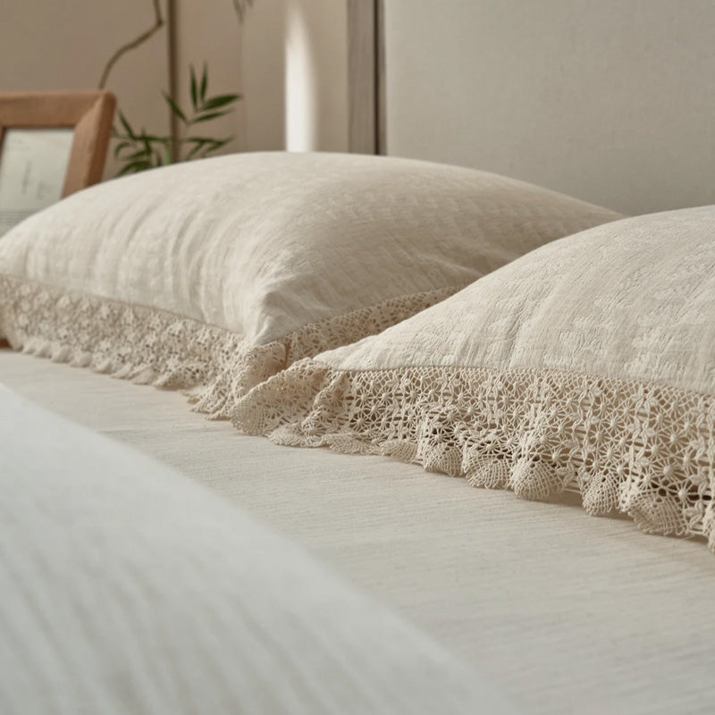 Soft Linen Lace 4-piece Bedding Set