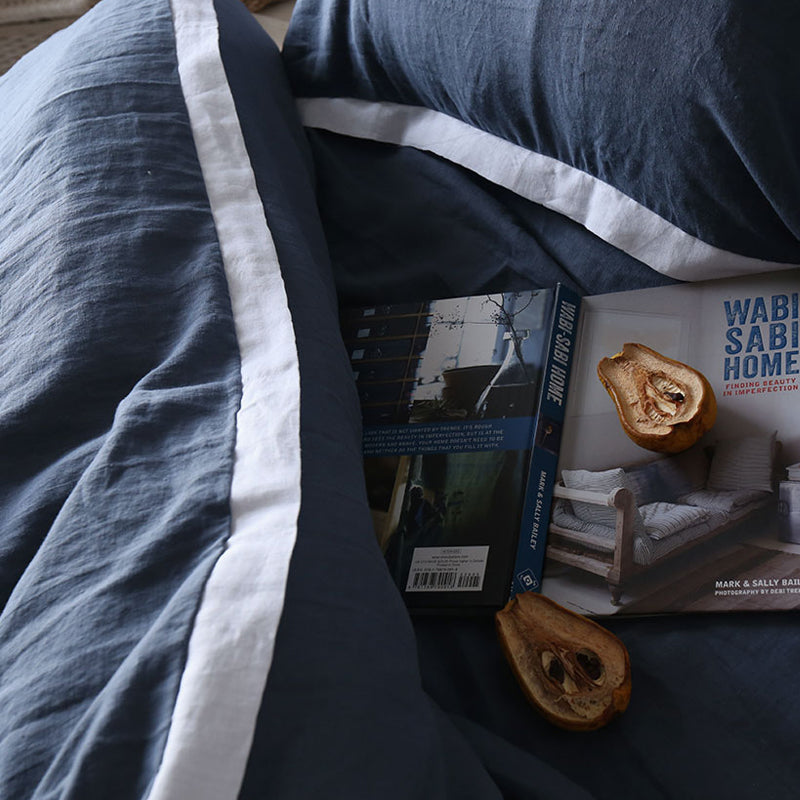 Vintage Blue and White Wide Border 100% Linen 4-piece Bedding Set